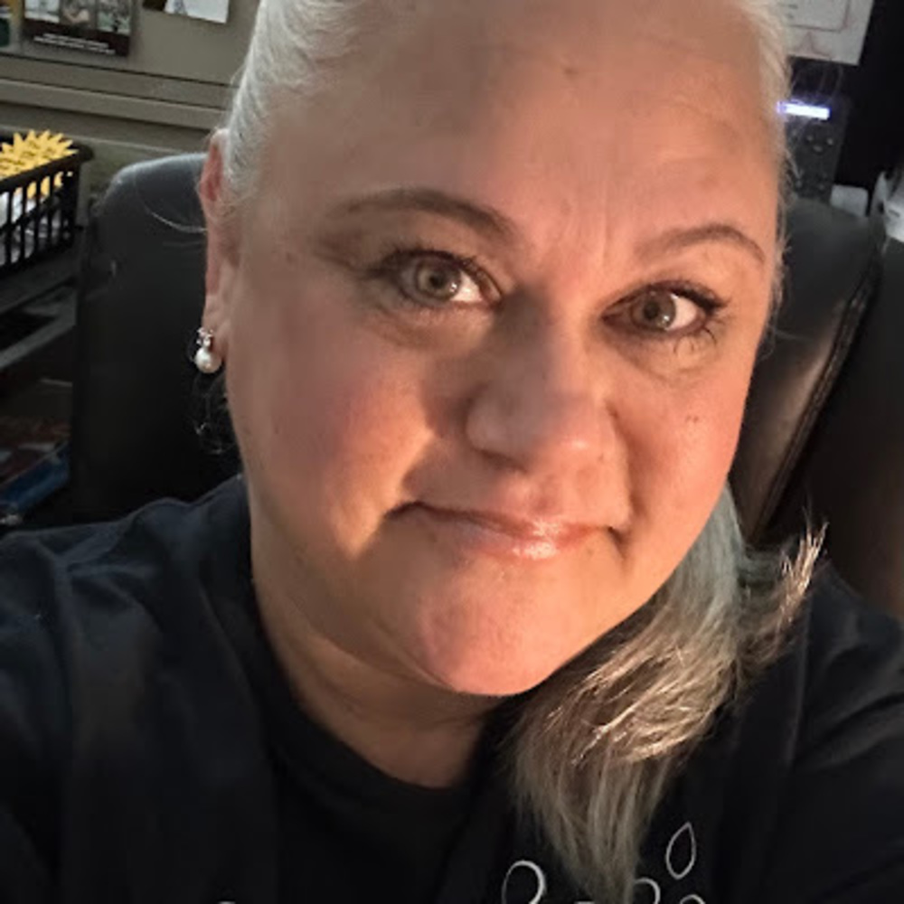 Meet your Posher, Jennifer